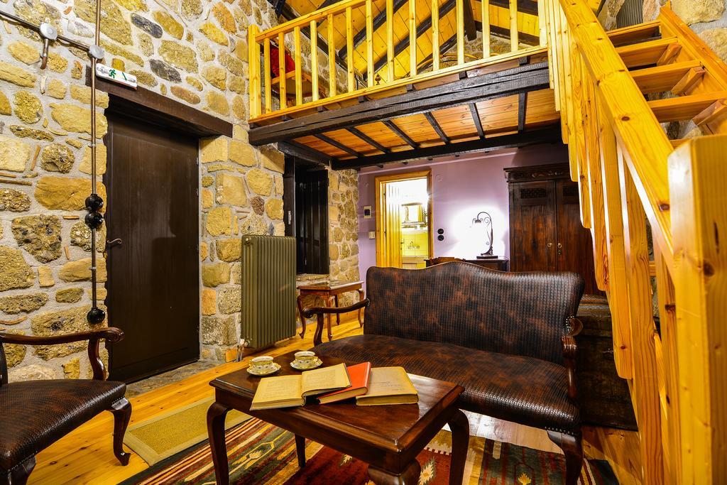 Varnevo Guesthouse Ano Trikala Exteriér fotografie